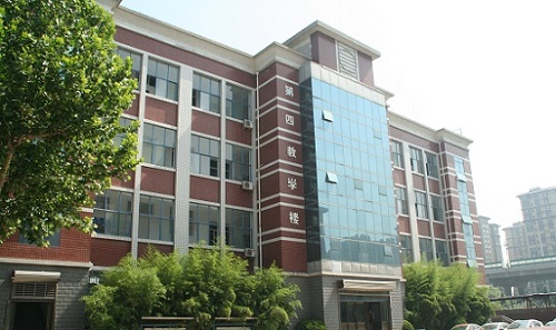 石家莊東華鐵路學(xué)校 石家莊東華鐵路學(xué)校