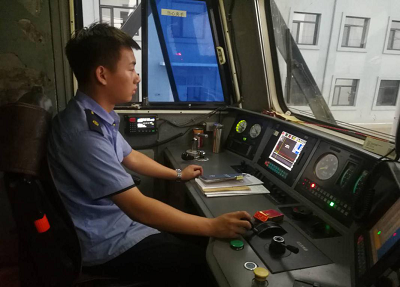 石家莊鐵路學?；疖囁緳C就業(yè)學生