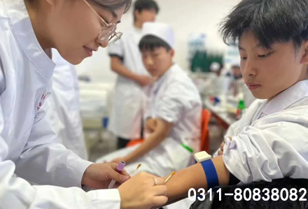 河北同仁醫(yī)學中等專業(yè)學校地址在哪？